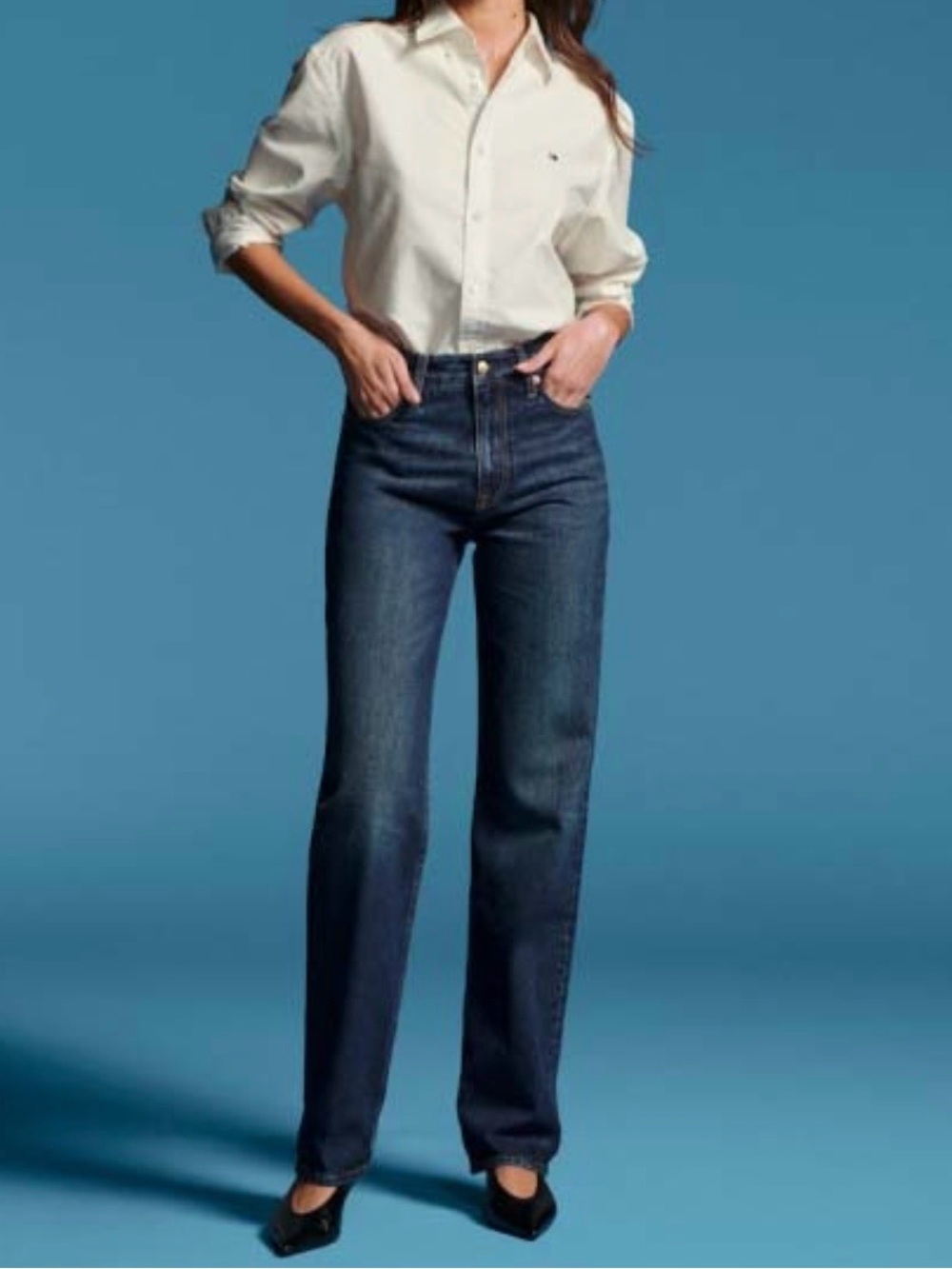 Tommy Hilfiger Women Size 8 Slim Straight Jeans Medium Wash Stretch Denim⁠
